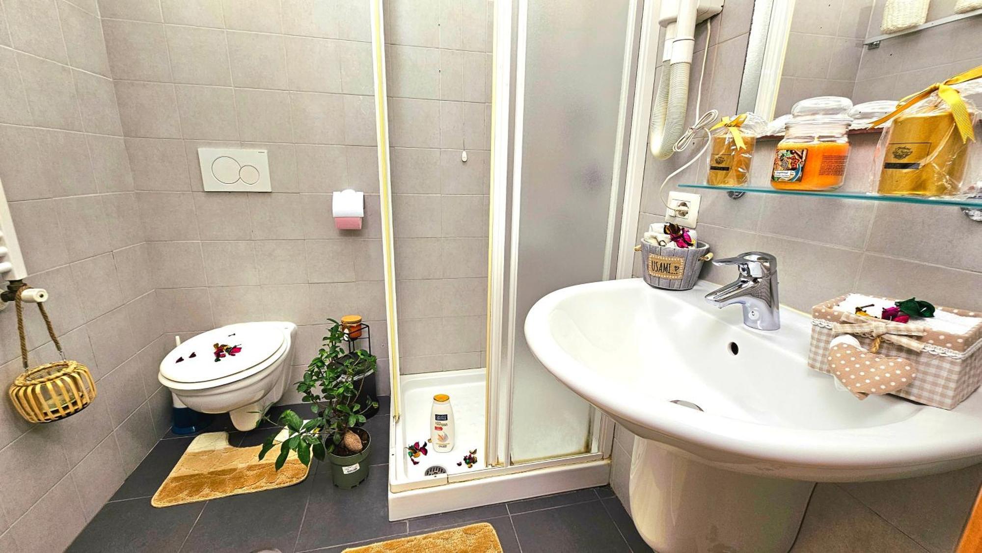 Guest house Luxury By A Casa Simpatia - Free Parking Minimum Stay 3 Nights -On Request In Advance *